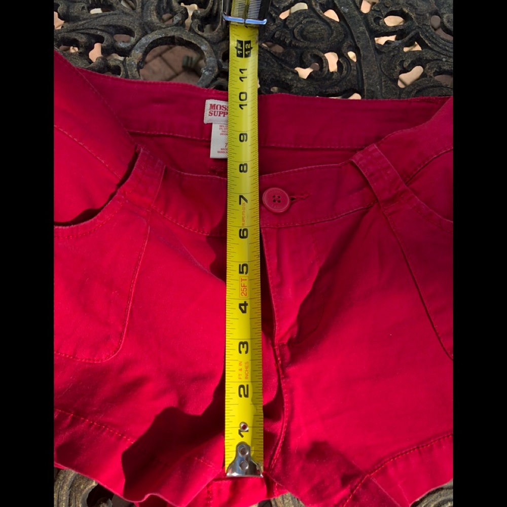 Red Shorts. Size 7 - Picture 3 of 3